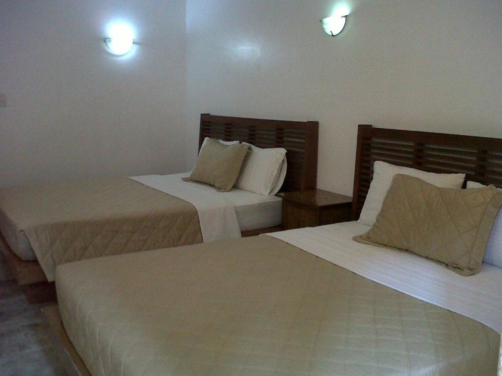 Beachcomber Resort Balabag  Zimmer foto
